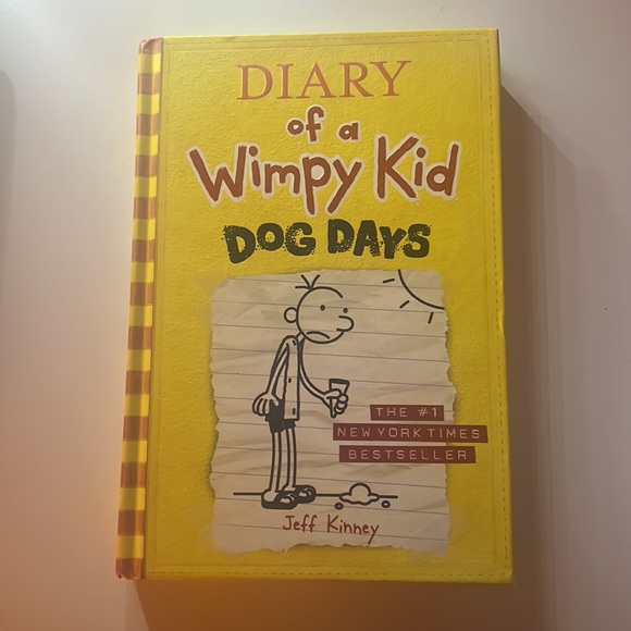 This includes Diary of a Wimpy Kid book 3,4,5,7,8,10,11,13 and the movie diary . - Picture 4 of 11